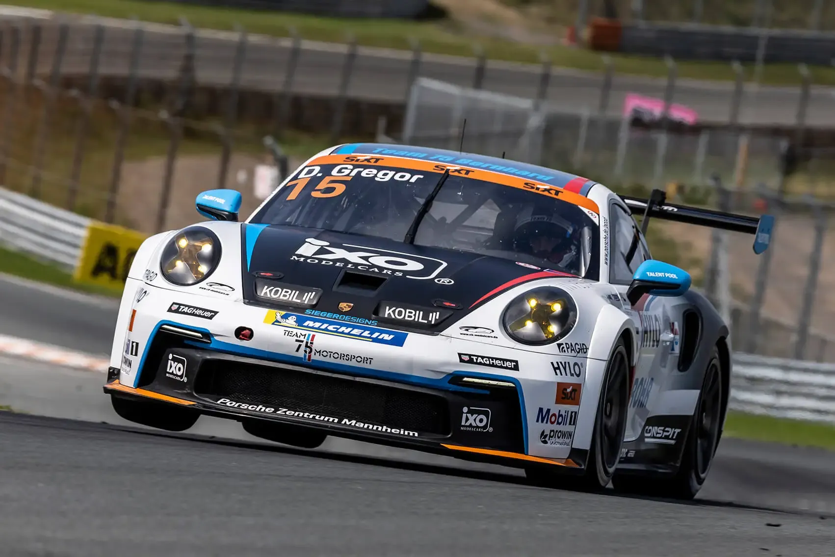 Daniel's Porsche on the track - front view